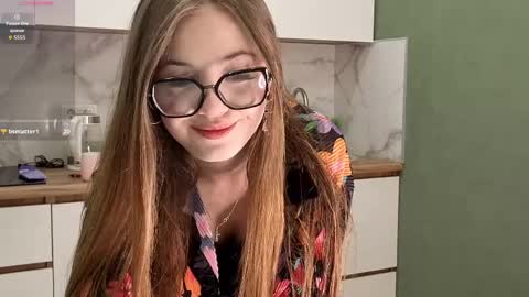 melliscute online show from April 2026 07:45:01 PM