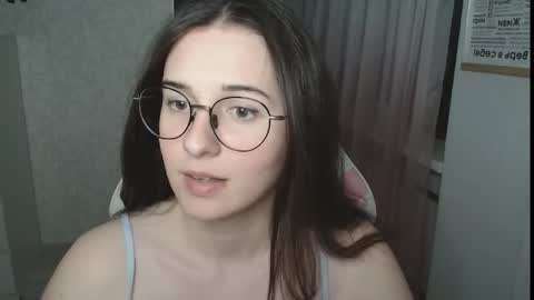 Snapshot of mellonmayre chatting on May 2026 08:17:02 PM mellonmayre online show from May 2026 08:17:02 PM