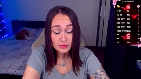 Mel online show from October 2025 09:49:02 PM