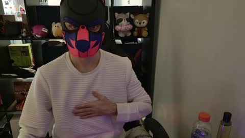 Snapshot of mellpup chatting on April 2026 12:11:02 AM MellPUP online show from April 2026 12:11:02 AM