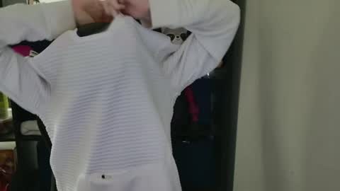 Snapshot of mellpup chatting on April 2026 09:42:02 PM MellPUP online show from April 2026 09:42:02 PM