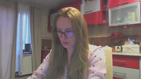 Melly online show from January 2025 08:19:02 AM