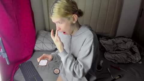 Melo online show from October 2025 07:31:02 AM