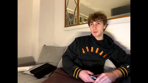 Snapshot of melodicass chatting on February 2026 06:50:01 PM Melodicass online show from February 2026 06:50:01 PM