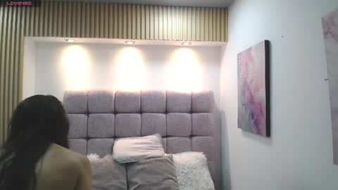 Snapshot of melodiroux_ chatting on July 2026 12:55:01 PM Melodi online show from July 2026 12:55:01 PM