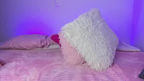    online show from February 2025 09:48:02 PM