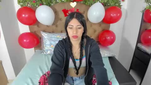 Snapshot of melody_hottt_ chatting on February 2025 08:55:02 PM Melody online show from February 2025 08:55:02 PM
