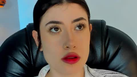 Snapshot of melody_suarez chatting on January 2025 07:38:01 PM MELODY online show from January 2025 07:38:01 PM
