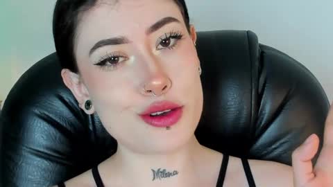 Snapshot of melody_suarez chatting on January 2025 07:53:02 PM MELODY online show from January 2025 07:53:02 PM