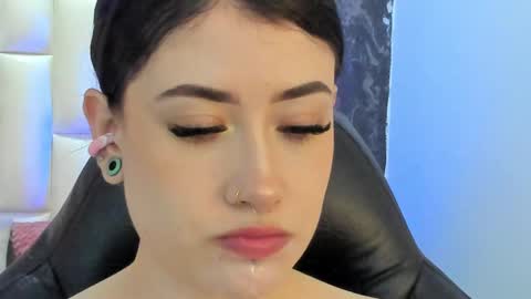 Snapshot of melody_suarez chatting on February 2025 08:10:01 PM MELODY online show from February 2025 08:10:01 PM