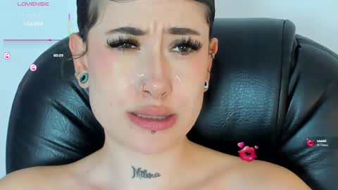 Snapshot of melody_suarez chatting on March 2025 10:54:01 PM MELODY online show from March 2025 10:54:01 PM