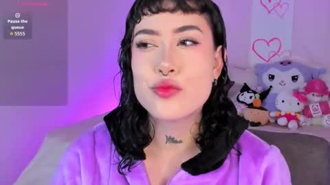 Snapshot of melody_suarez chatting on September 2025 12:01:02 AM MELODY online show from September 2025 12:01:02 AM