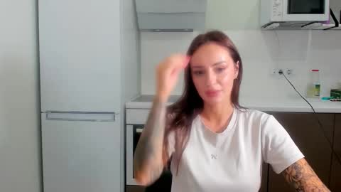 Snapshot of melodyhewit chatting on May 2026 05:12:01 AM Masha online show from May 2026 05:12:01 AM