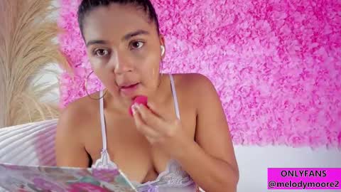 Melody online show from November 2025 02:33:01 AM