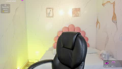 Snapshot of melodysnow chatting on June 2026 08:30:02 PM melodysnow online show from June 2026 08:30:02 PM
