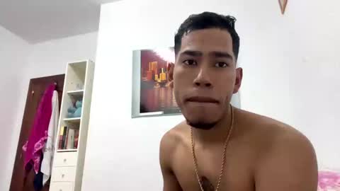 Snapshot of memolesta13 chatting on December 2024 07:38:02 PM memolesta13 online show from December 2024 07:38:02 PM