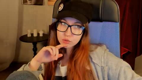 Mia online show from September 2025 03:38:02 PM