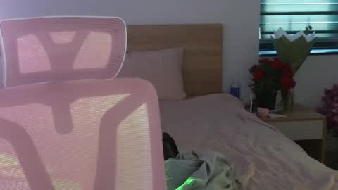 Mencialo online show from May 2026 12:06:01 AM