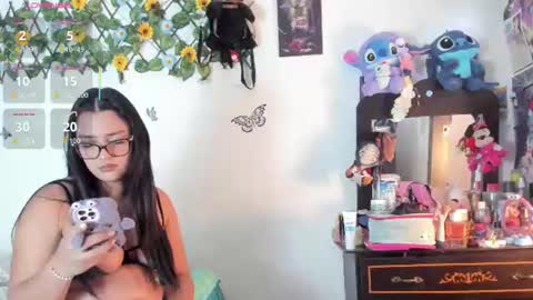 Snapshot of mensia_hernandez chatting on June 2026 01:26:02 PM Princess Mensia online show from June 2026 01:26:02 PM