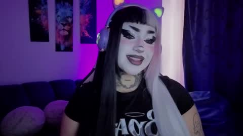 Snapshot of meow_boo chatting on May 2026 07:11:01 PM Aruz online show from May 2026 07:11:01 PM
