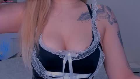 Snapshot of meow_rinnie chatting on September 2025 10:37:01 AM My links --- online show from September 2025 10:37:01 AM