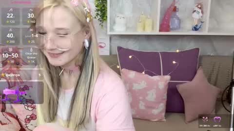 MeowkaKitty online show from September 2025 01:42:02 AM