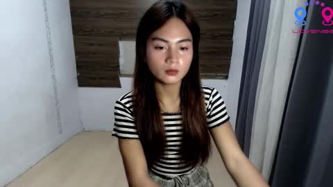 meowki_totot online show from November 2025 06:14:01 PM