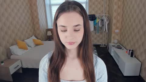 Julie online show from October 2025 09:06:02 AM