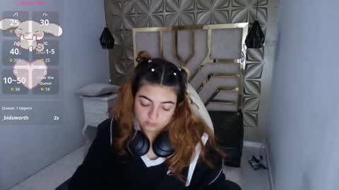    online show from October 2025 02:50:01 PM