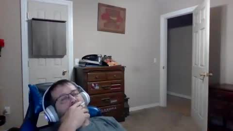 mercer1977 online show from December 2025 08:04:02 PM