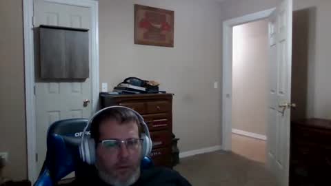 mercer1977 online show from April 2026 06:23:01 PM