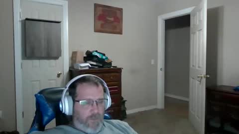 Snapshot of mercer1977 chatting on May 2026 04:14:01 PM mercer1977 online show from May 2026 04:14:01 PM