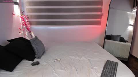 Snapshot of merida_taylor_ chatting on September 2025 01:05:01 PM Merida online show from September 2025 01:05:01 PM