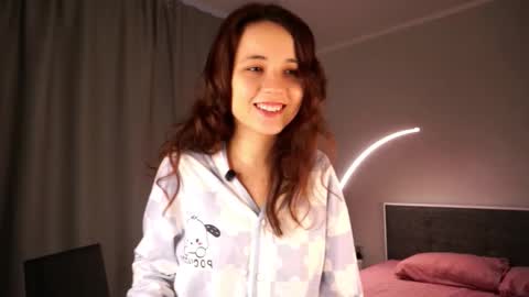 Snapshot of meridithmanfra chatting on November 2025 05:42:01 AM Monika online show from November 2025 05:42:01 AM