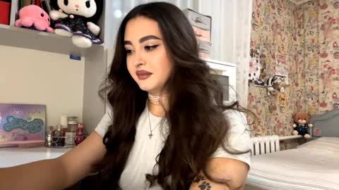 Snapshot of merlenegnoza chatting on November 2025 06:41:01 PM Enni online show from November 2025 06:41:01 PM