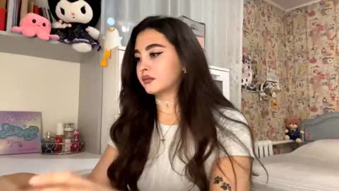 Snapshot of merlenegnoza chatting on November 2025 05:56:01 PM Enni online show from November 2025 05:56:01 PM