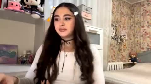 Snapshot of merlenegnoza chatting on December 2025 05:29:02 PM Enni online show from December 2025 05:29:02 PM