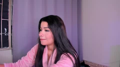 Snapshot of merlia_model chatting on February 2025 09:16:02 AM instagram fernandatoloza01  online show from February 2025 09:16:02 AM