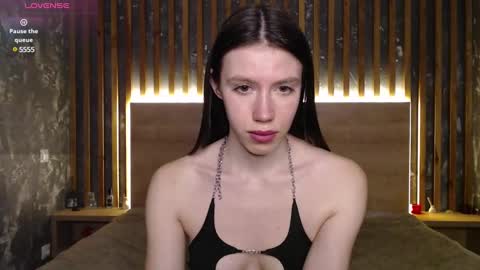 Emilia online show from February 2025 01:33:01 AM