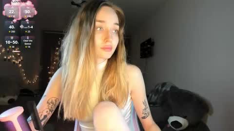 Sara online show from September 2025 03:39:01 PM