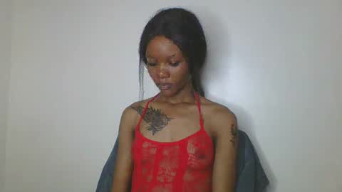 Snapshot of messyluna chatting on March 2026 09:26:01 AM meggy and bree online show from March 2026 09:26:01 AM