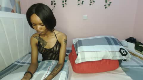 Snapshot of messyluna chatting on March 2026 06:58:01 PM meggy and bree online show from March 2026 06:58:01 PM