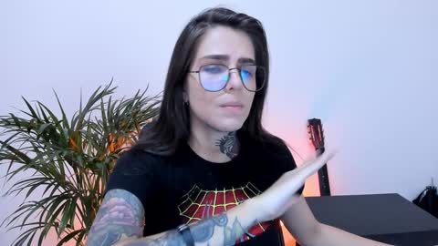 Meurif online show from February 2025 02:04:01 PM