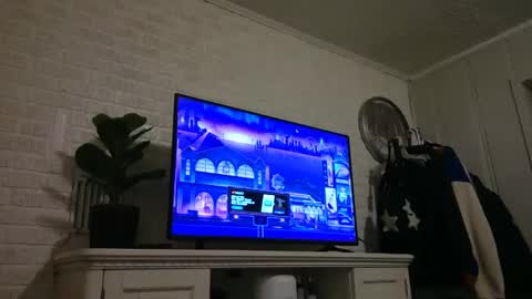 Snapshot of mewxia3 chatting on December 2024 05:32:01 AM Mia online show from December 2024 05:32:01 AM