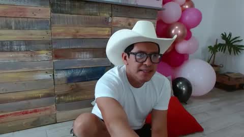 Snapshot of mexicaniito1 chatting on December 2024 07:27:02 PM YisusMx online show from December 2024 07:27:02 PM