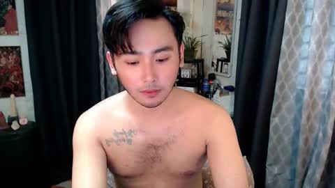 Mhikael online show from September 2025 02:57:01 AM