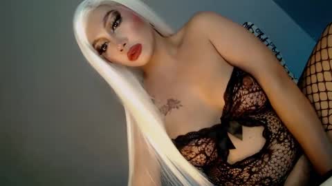 Snapshot of mi_amor18 chatting on March 2025 09:51:01 AM Hera online show from March 2025 09:51:01 AM