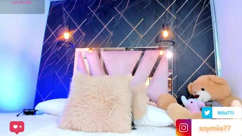 Mia online show from March 2026 02:49:02 AM