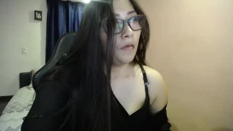 Snapshot of mia_112022 chatting on January 2025 03:26:01 AM Mia zoe online show from January 2025 03:26:01 AM