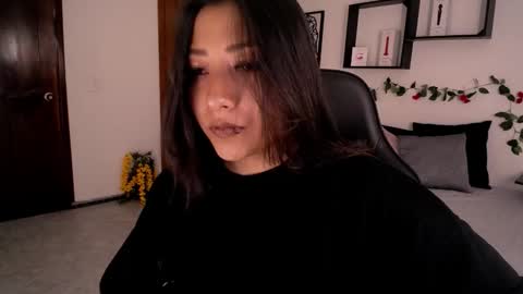 Snapshot of mia_112022 chatting on October 2025 12:38:01 PM Mia zoe online show from October 2025 12:38:01 PM